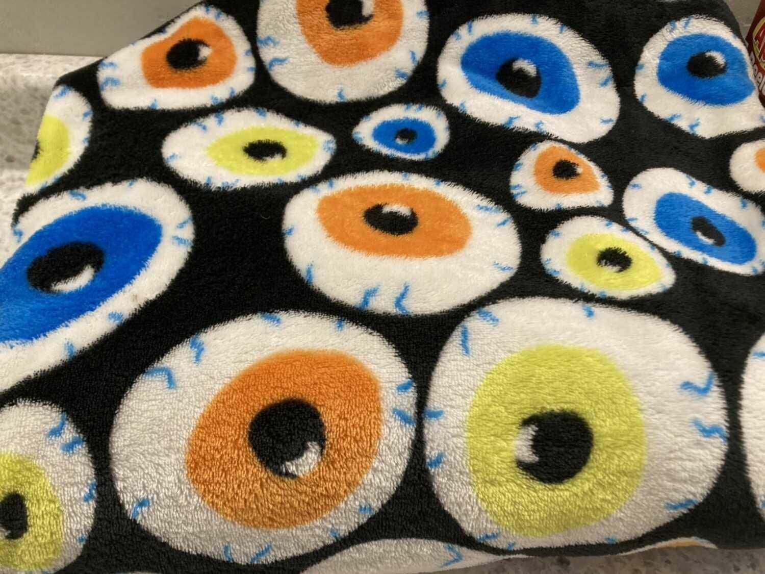 Eyeball Blanket 
