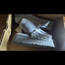 UGG Women's Disco Slide Slipper, Size 8 W/1112258