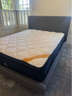 Beautiful Queen Bed Frame & Mattress