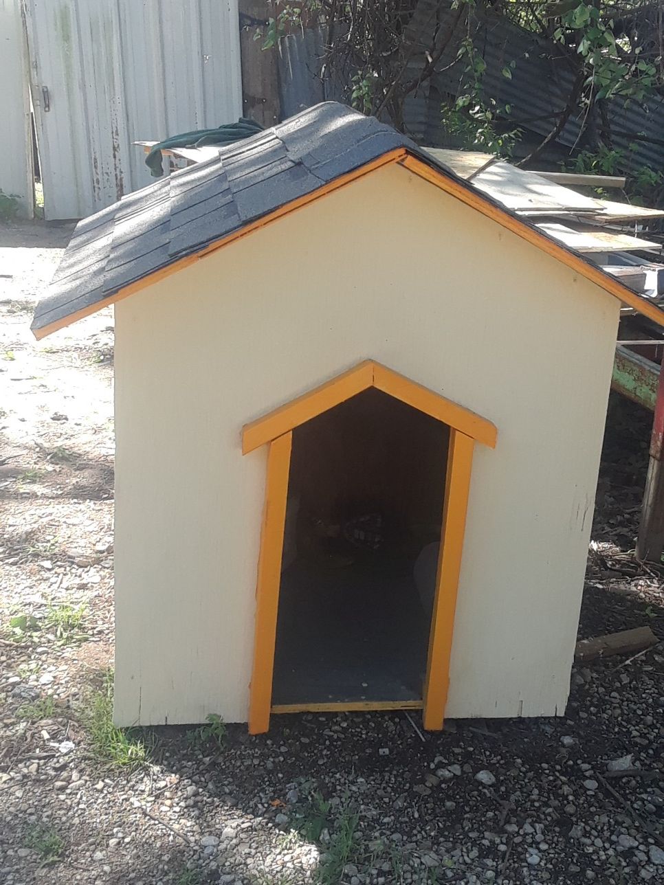 New Large Dog Houses for sell $120 each for large