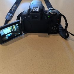 2 Cameras + A MacBook Air 13" 