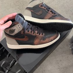 NIKE AIR JORDAN 1 RETRO HIGH OG