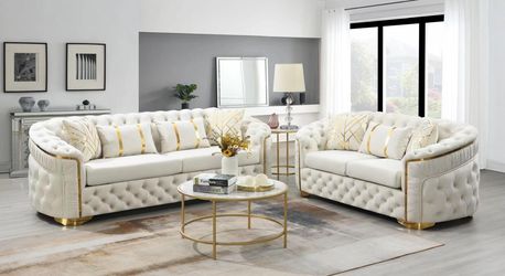 2 PC SOFA AND LOVESEAT NEW IN BOX