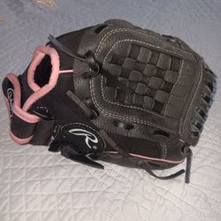 Rawlings Softball Glove  Size 10.5 Inch