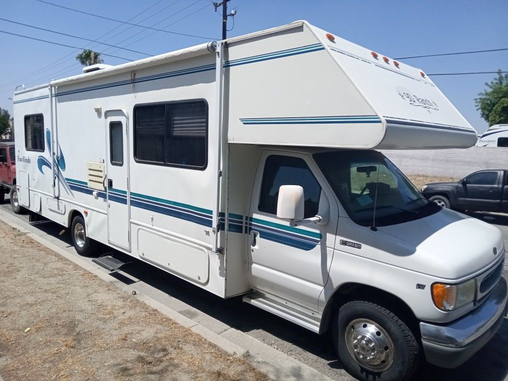 1998 Ford E450 Motor Home Four Winds