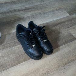 Jordan’s 1 And Black Forces