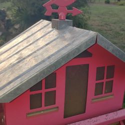 Bird Feeder With Post And Mounts

