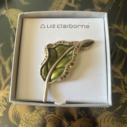 Liz Claiborne designer pin in the original box jewelry