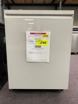 Samsung White Smart Dishwasher