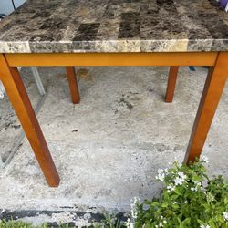 El Dorado Dining Table