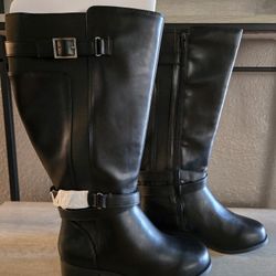 Woman's Boots