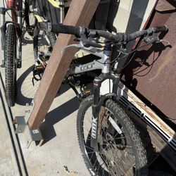 Marathon 3.0 Mountain Bike