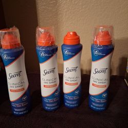 Secret Clinical Dry Spray Deodorant 4-Pack