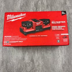 Milwaukee M18 Super Charge Dual Bay Simultaneous Super Charger