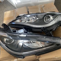 Headlights Pair Assembly Compatible with Chrysler Pacifica 18-20(Not Fit for Hybrid) halogen Project