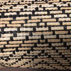 NEW-IN PACKAGING - Natural Weave  Liner 