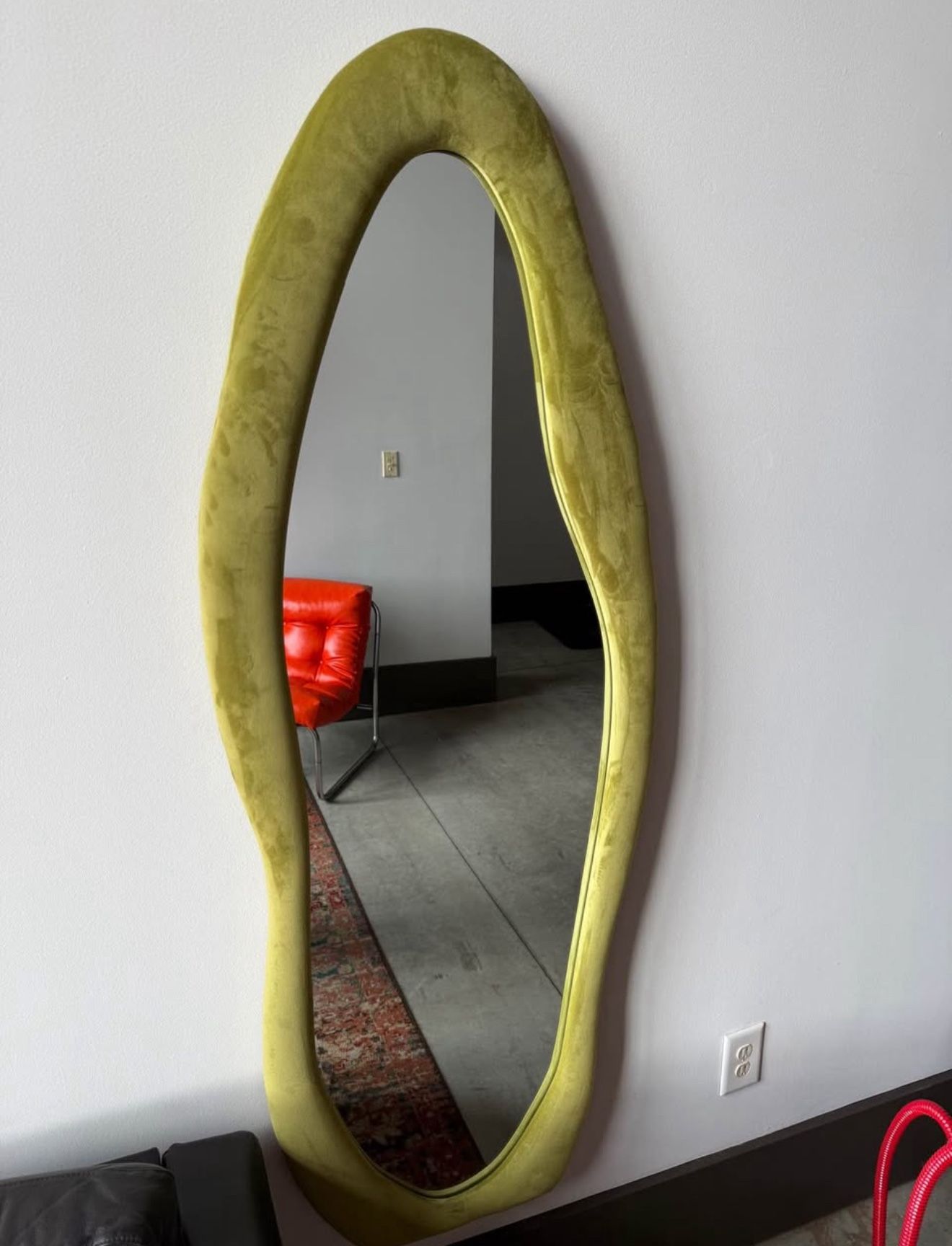 Amon Full-Length Velvet Art Deco Mirror