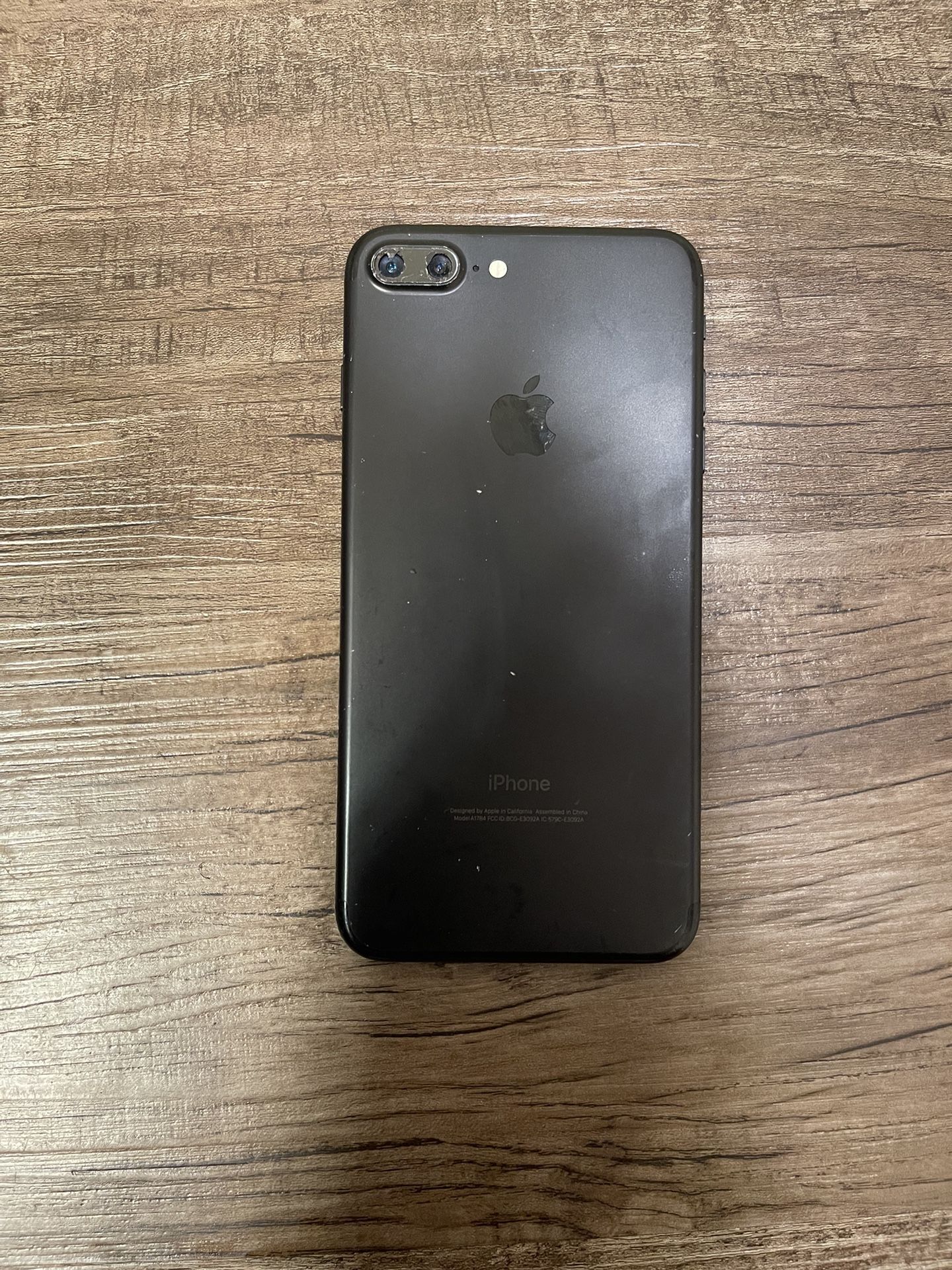 Broken iPhone 7 Plus - Black - Selling for Parts