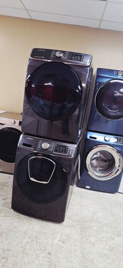 Washer and dryer samsung electric  stacables
