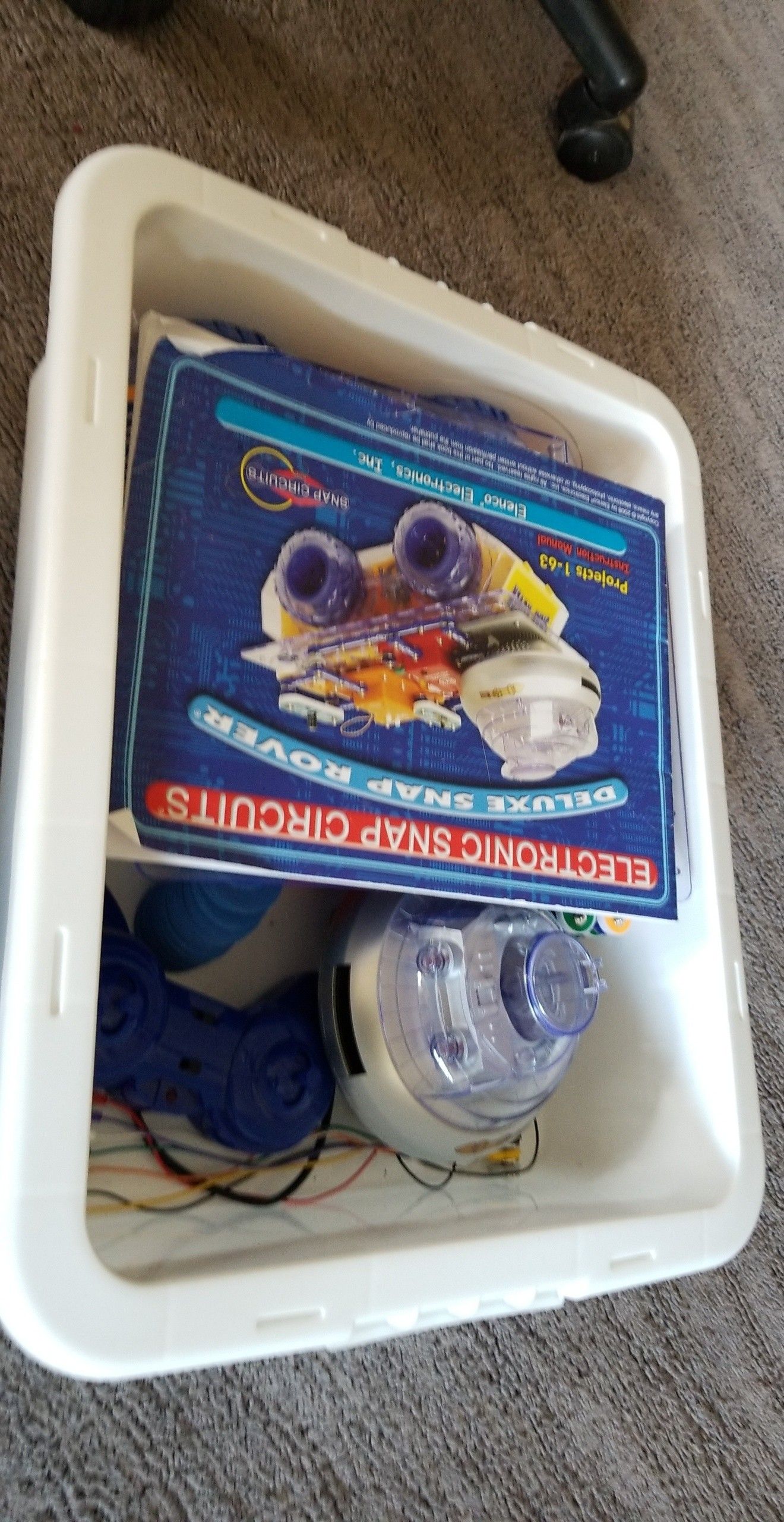 Electronic snap circuits deluxe rover educational toy