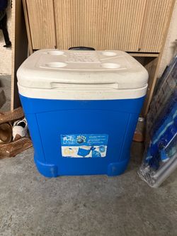 Igloo Cube Cooler