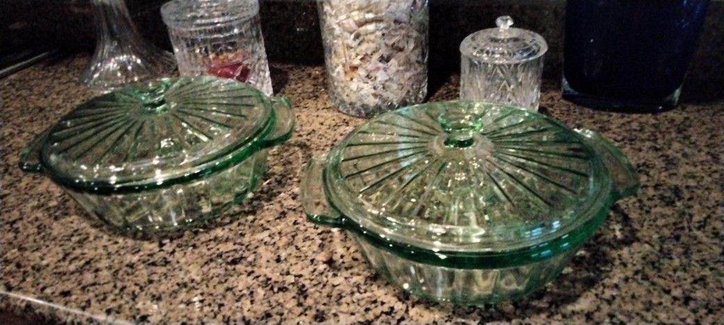 Casserole Dishes Green Never Used Perfect Glass Set Of 2.     80 Dollars