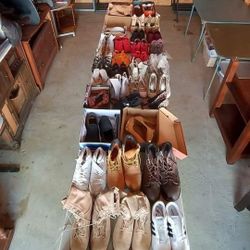 READ DESCRIPTION! My Personal Items For SALE 