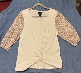 Buckle Daytrip brand women's blouse size medium