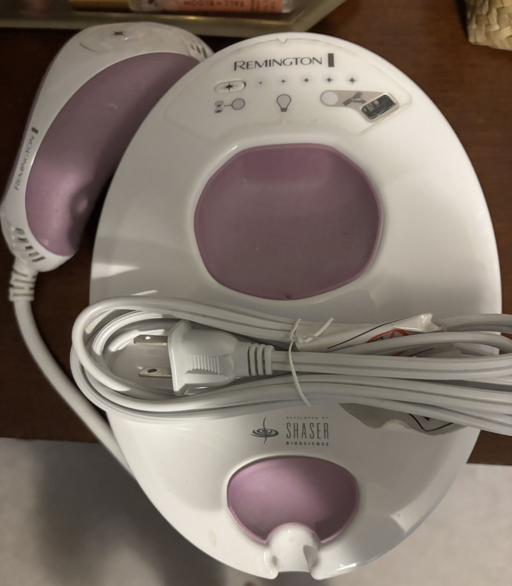 Remington iLight Pro Plus Quartz At Home IPL Hair Removal System