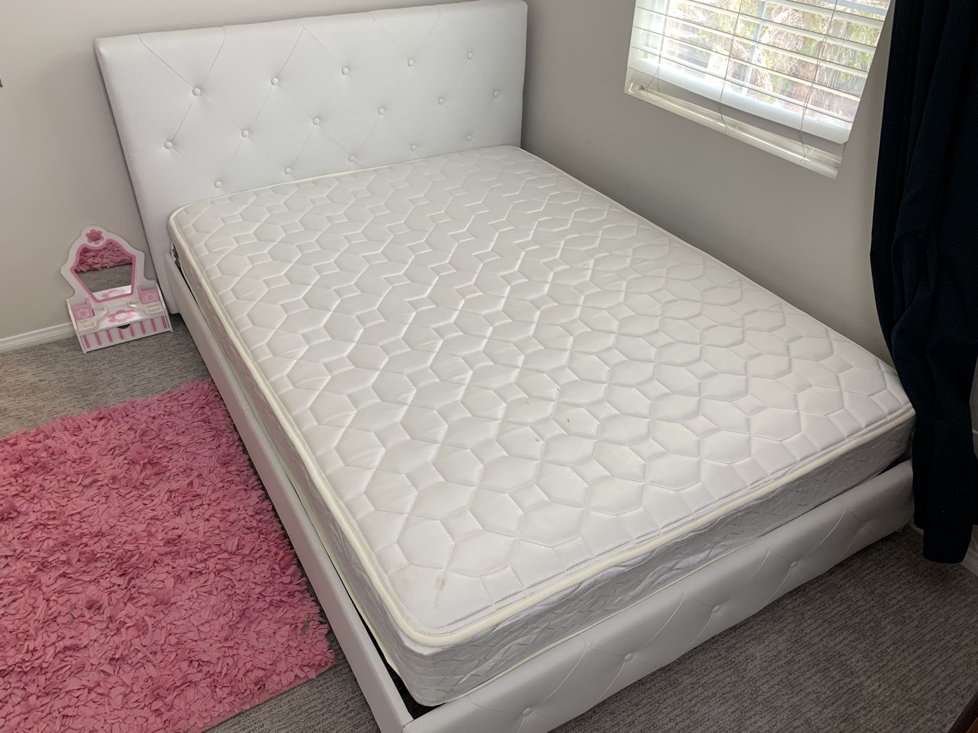Full size bed with mattress