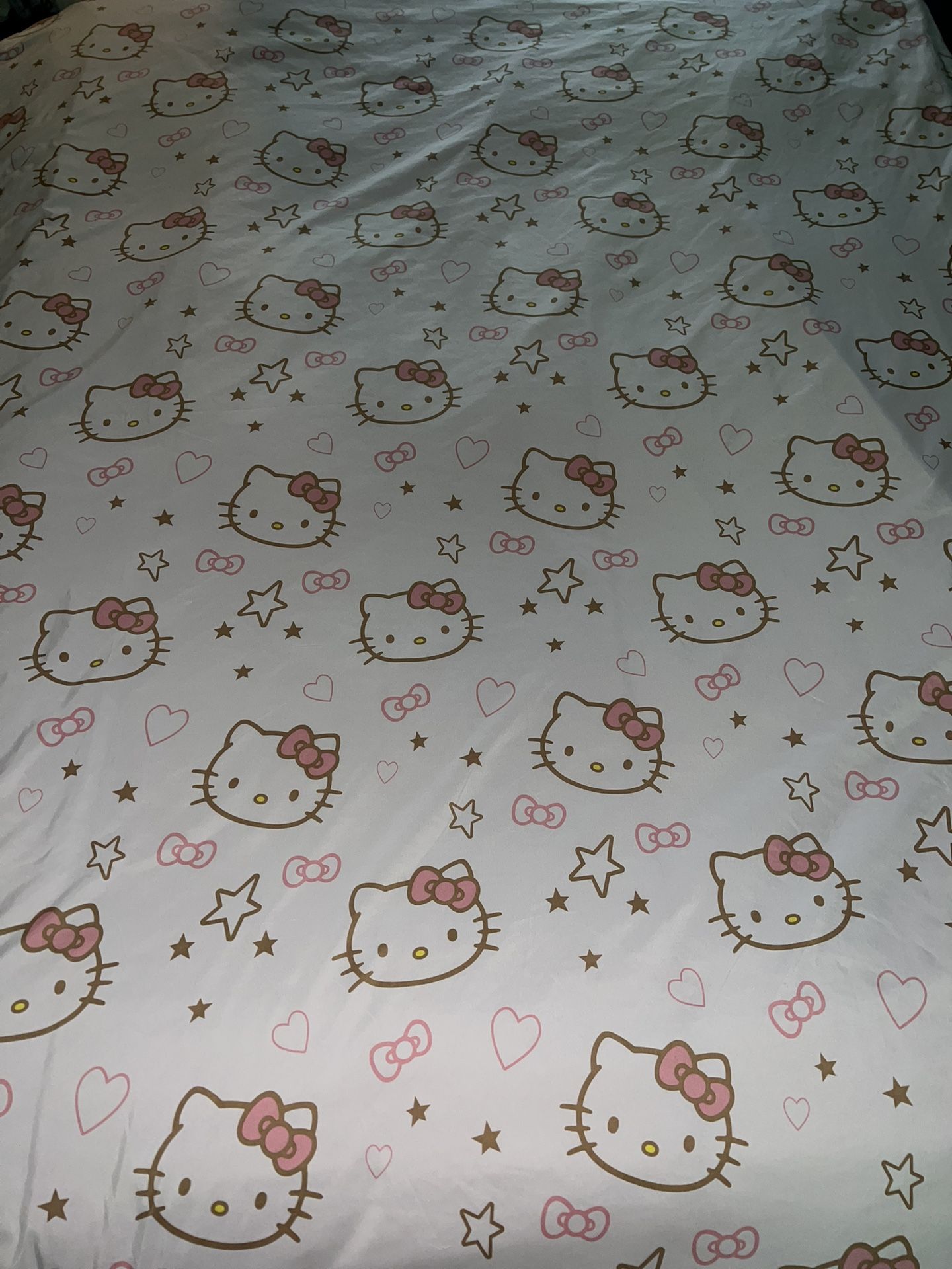 Hello Kitty Twin Bedding. Like New. No Stains.