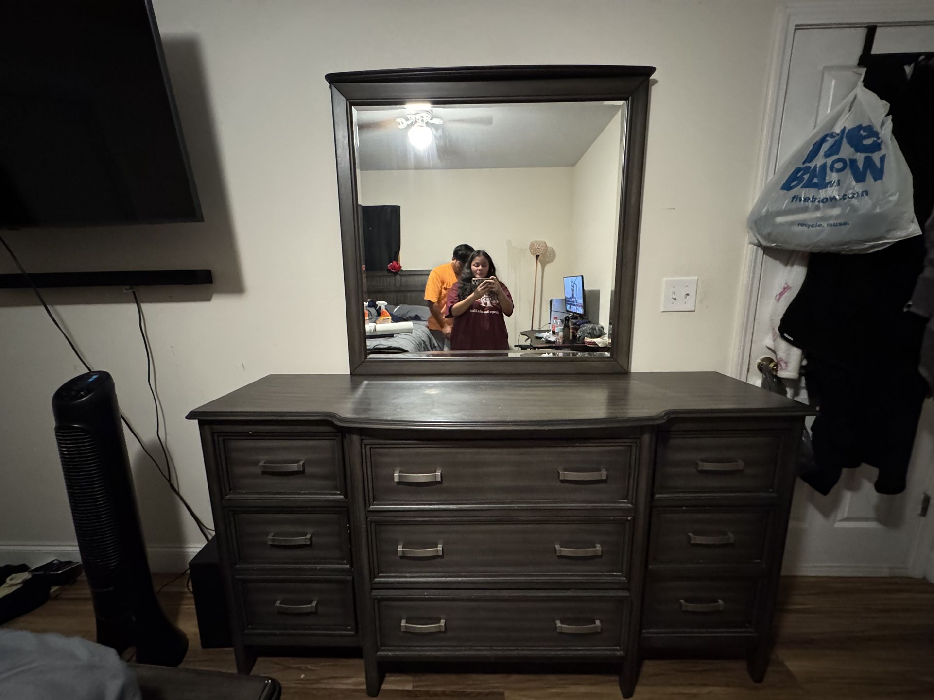 Bedroom Dresser With Mirror 