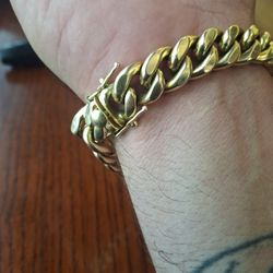 Cuban Link Bracelet 
