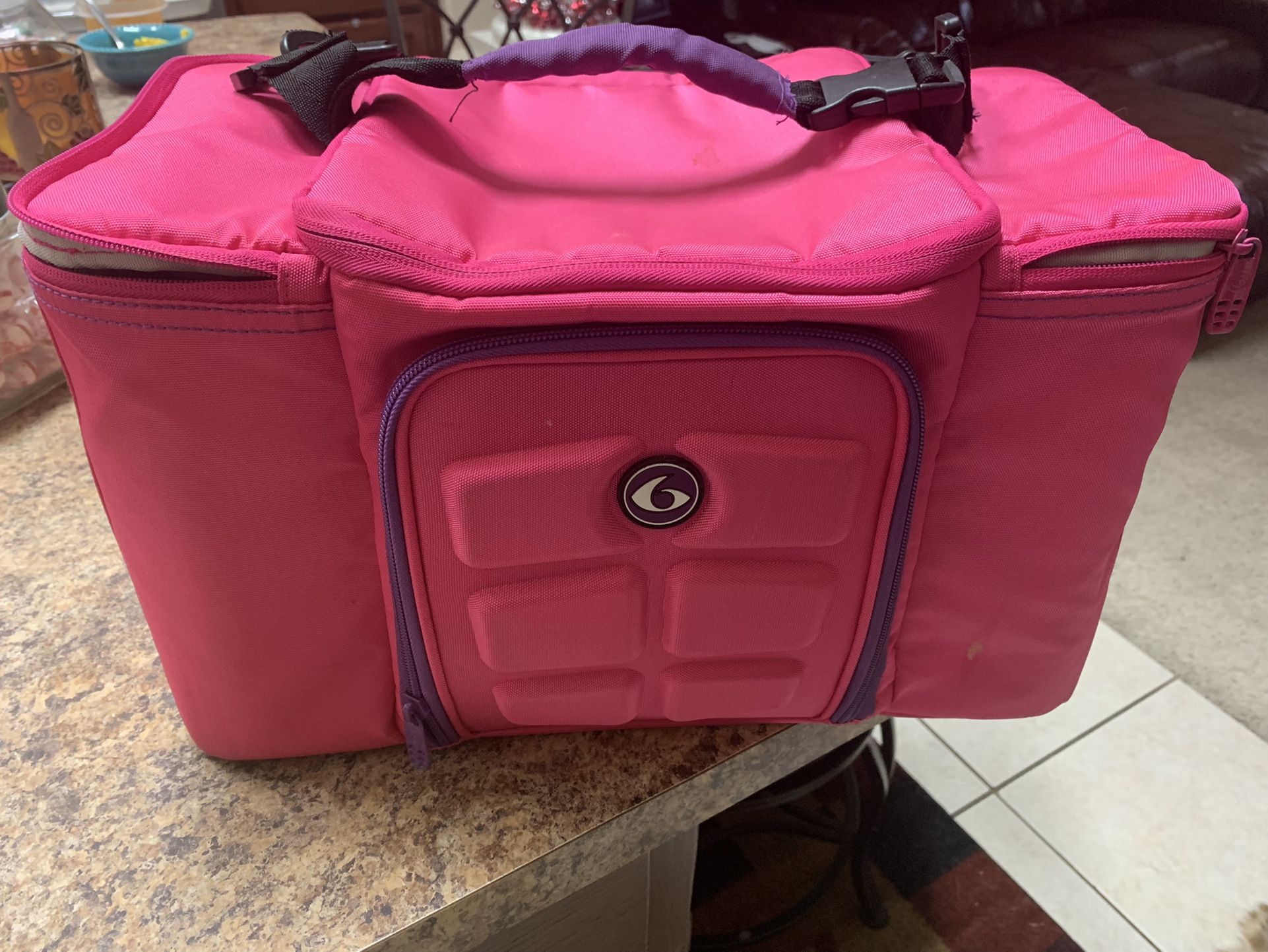 6 Pack Lunch Box