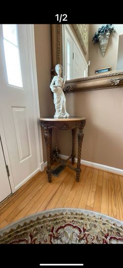 Accent Table