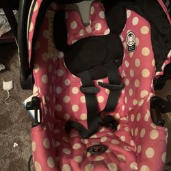 Minnie Mouse Car seat 