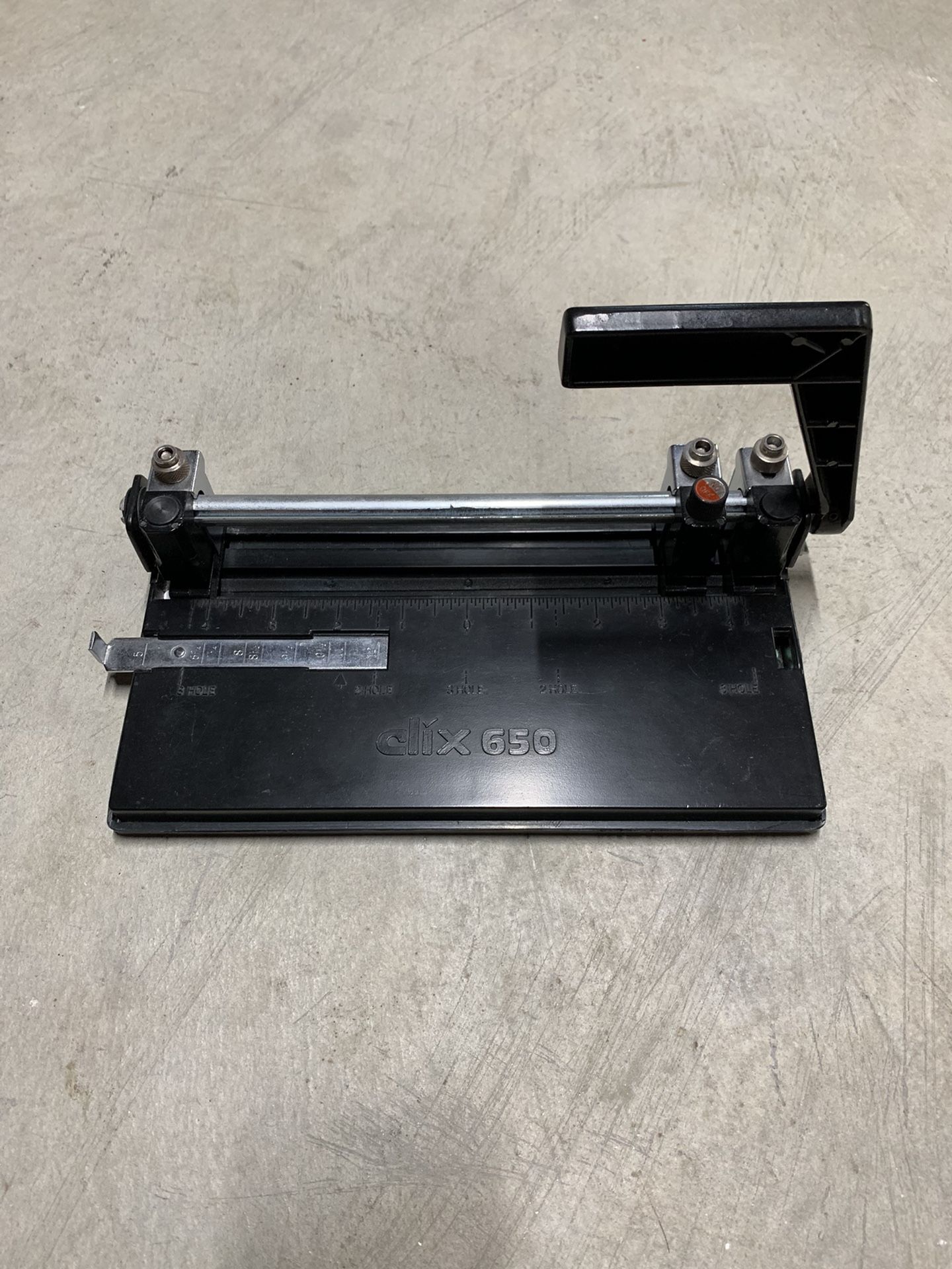 Clix 650 3 Hole Paper Punch Heavy Real Metal