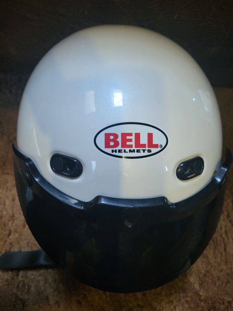 Bell Motorcycle Helmet With Visor  - Sz. Small 