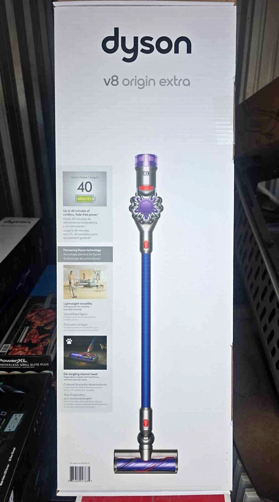 Dyson V8