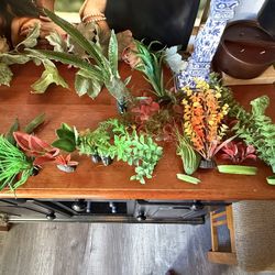 14 plastic aquarium plants!