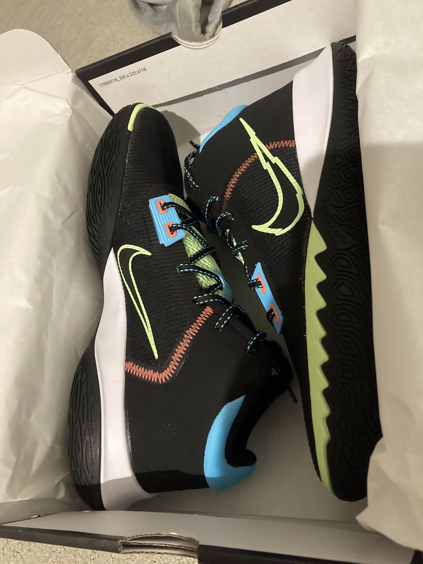 Kyrie size 10 sales