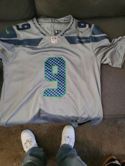 Kenneth walker jersey
