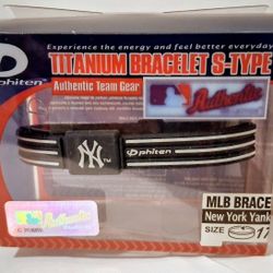 NY Yankees Titanium Phiten Bracelet S-Type