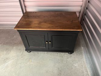 🔥 BEAUTIFULLY RESTORED SOLID WOOD STORAGE CABINET / TV STAND – $260 OBO 🔥