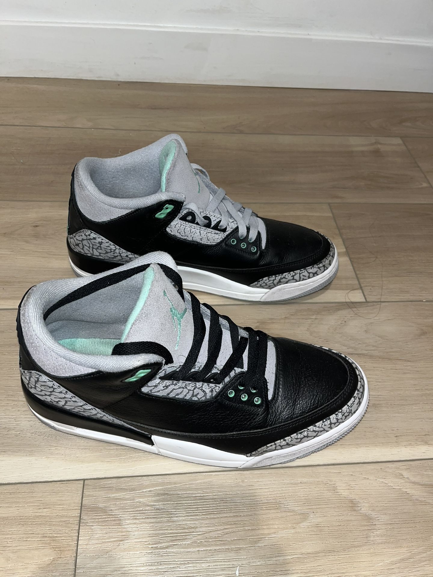 Jordan 3 Green Glow