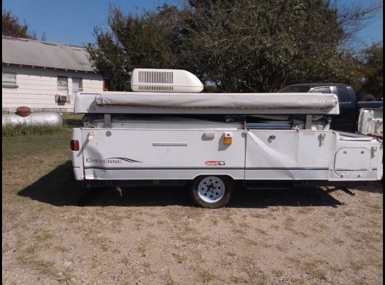 Coleman Pop up camper