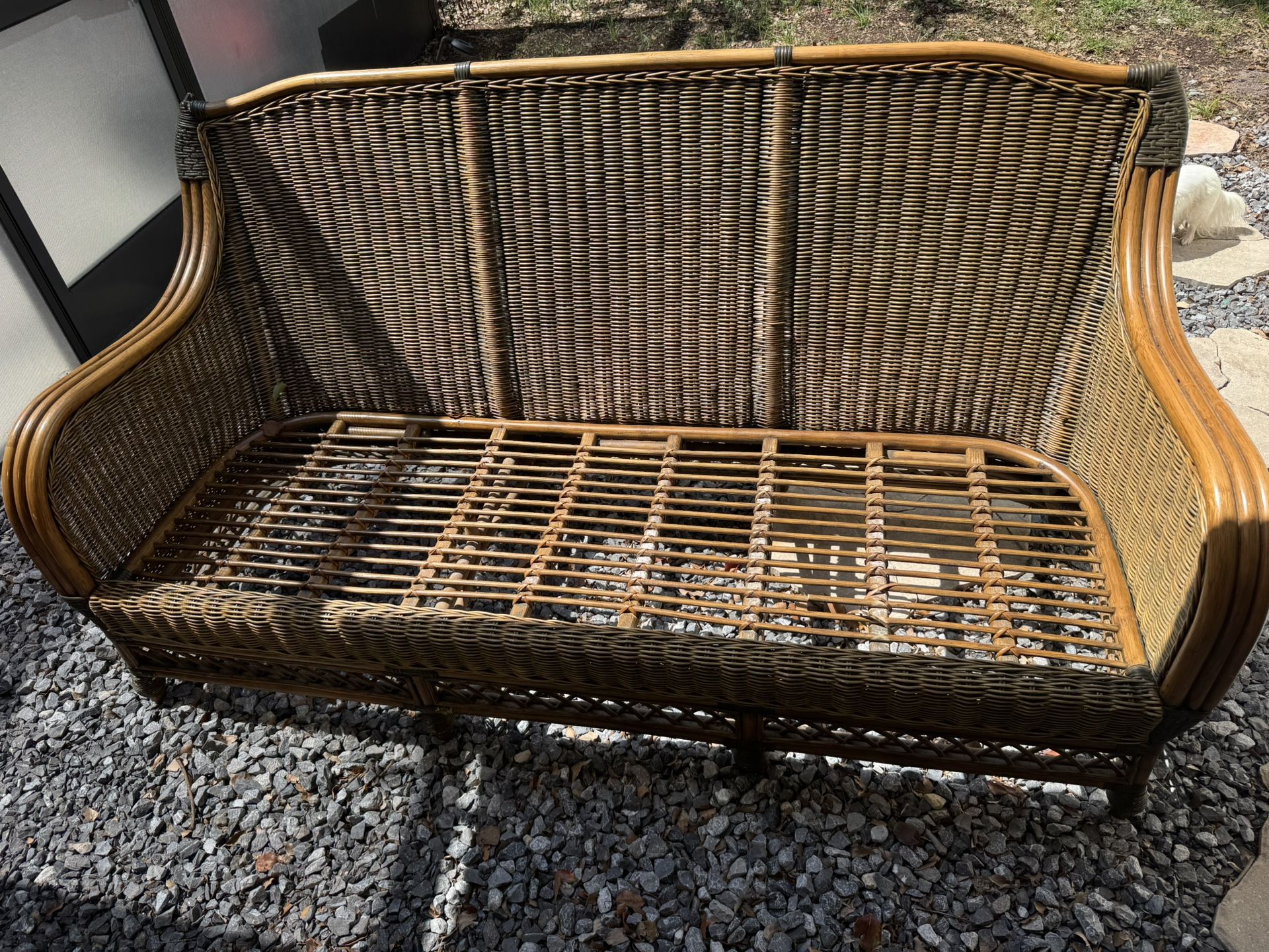 Free Outdoor Wicker Couch