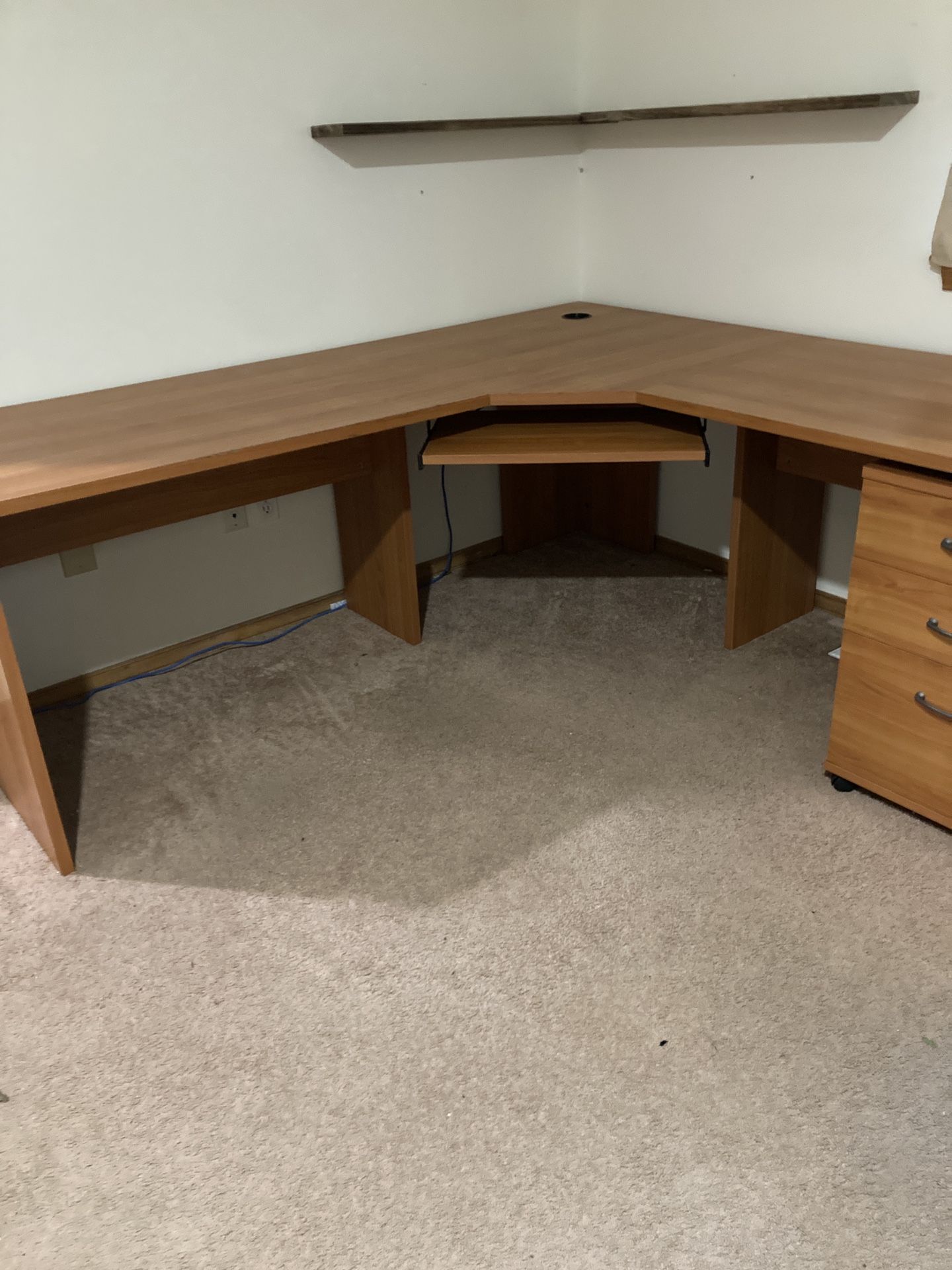 Corner Desk and locking file cabinet with key.