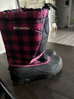Columbia Snow Boots Size 4