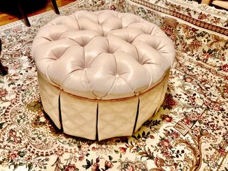 Large Pale Pink Leather Ottoman Tuft Button Top Footrest Seat Preowned High Quality